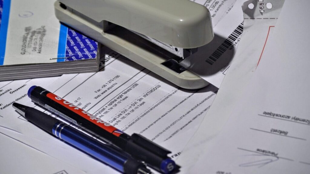 Download parking lot lease agreement template in PDF for free
