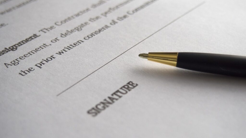 Download auto sales contract template in PDF for free