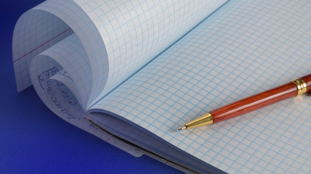Download personal curriculum template in PDF for free
