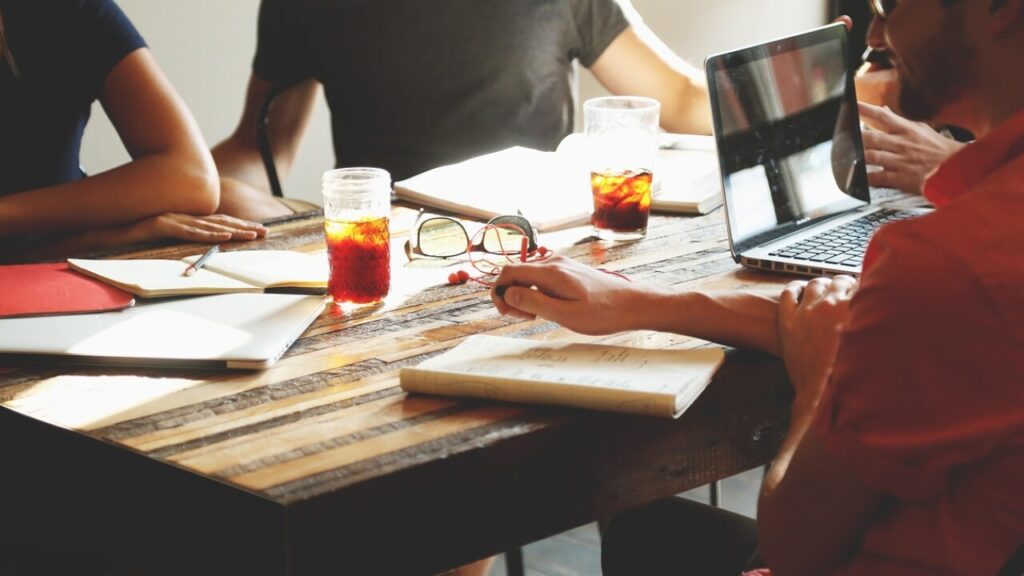Download meeting minutes template in PDF for free