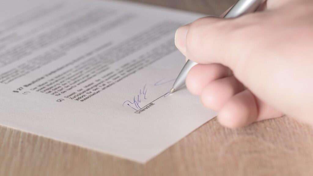 Download demolition contract template in PDF for free
